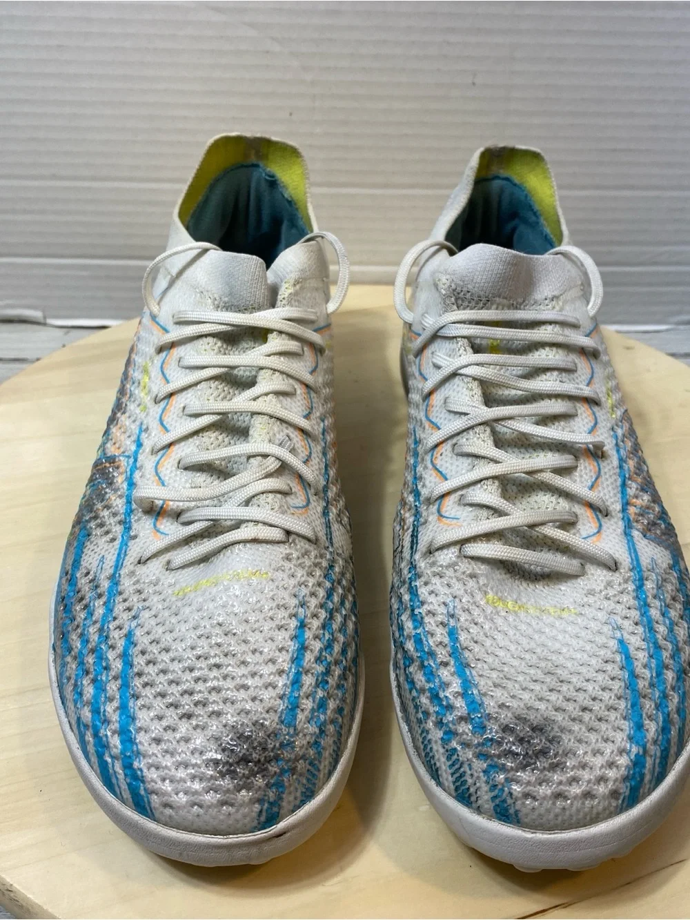 IDA Sports Women's Turf Soccer Shoes White Blue Yellow Size US 11 / EUR 43